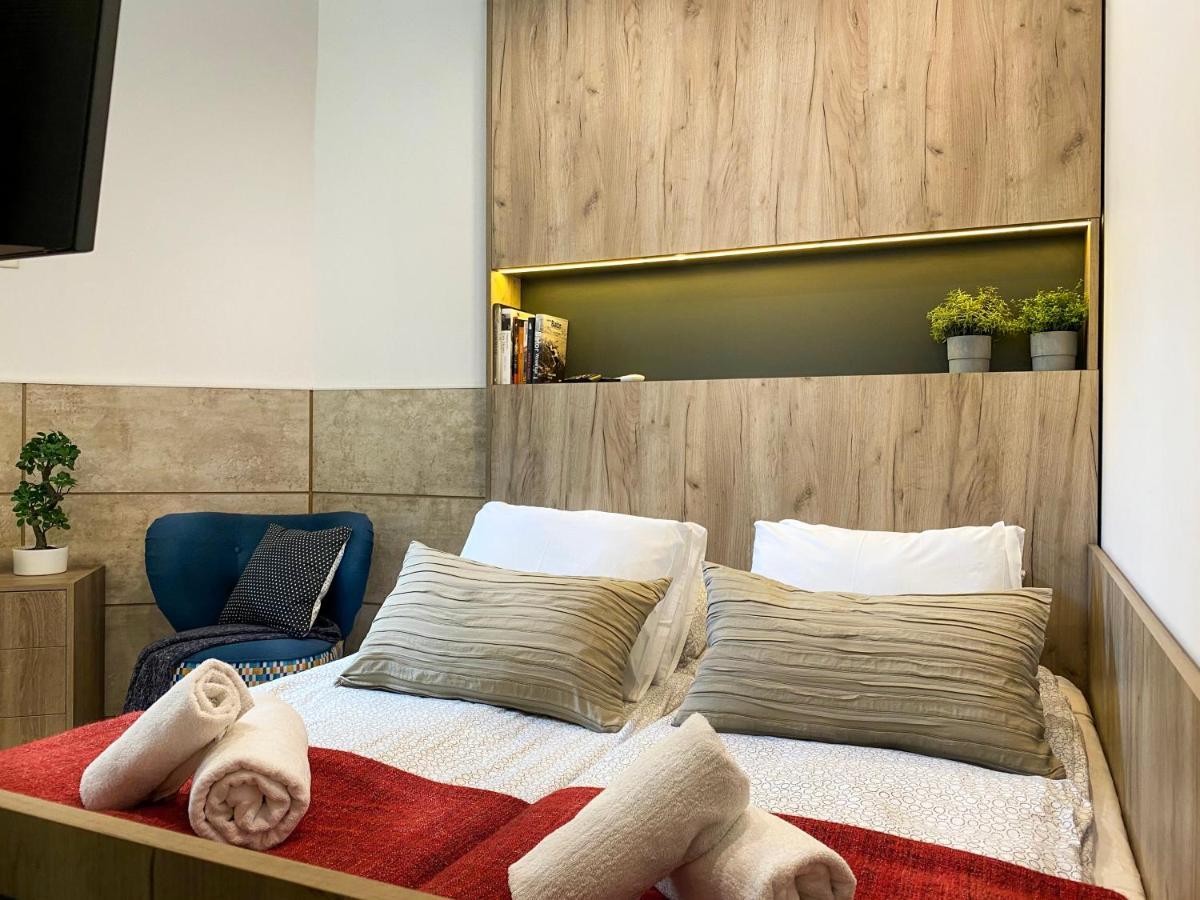 Beautiful Studio For Couples With Air Conditioning - Old Town & Main Station Краків Екстер'єр фото
