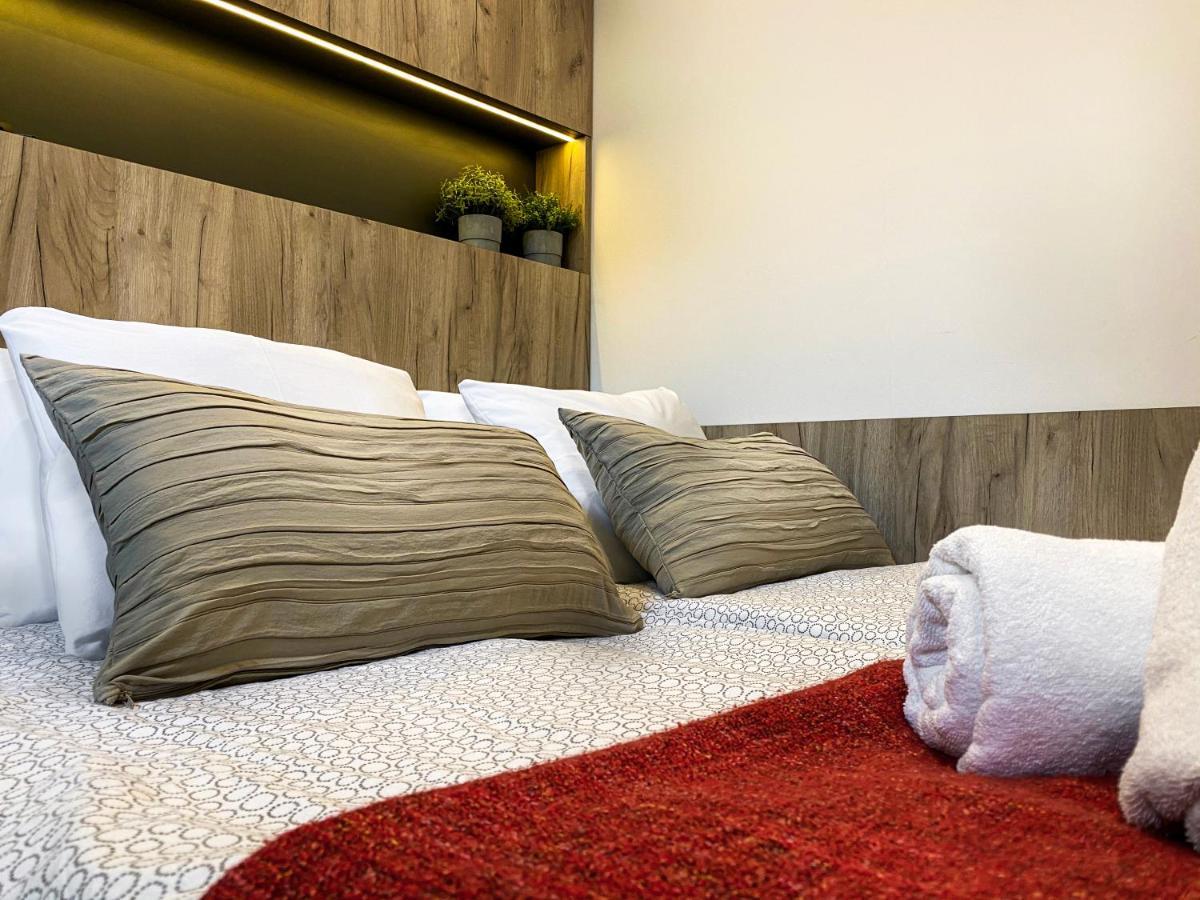 Beautiful Studio For Couples With Air Conditioning - Old Town & Main Station Краків Екстер'єр фото